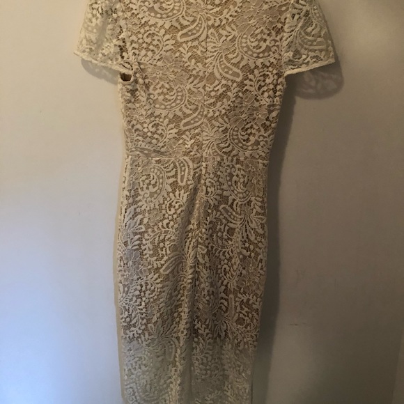 White lace dress - Picture 6 of 9